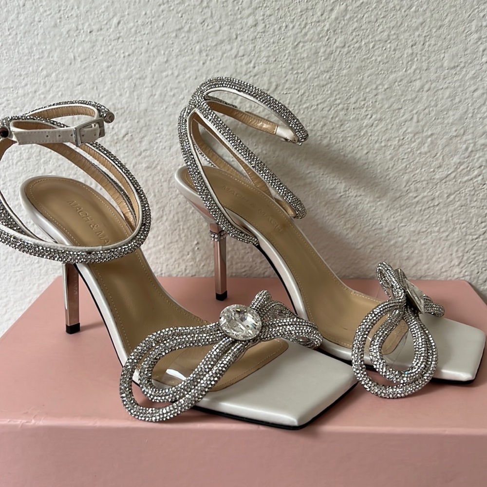 Double Crystal Bow Square Toe Sandal (Women)
MACH & MACH